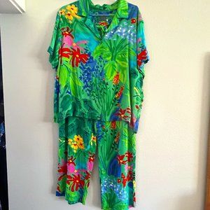 Jams World Vintage Hawaiian Button Top and Capris set